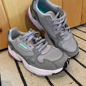 Brand New Adidas Yung Torsion